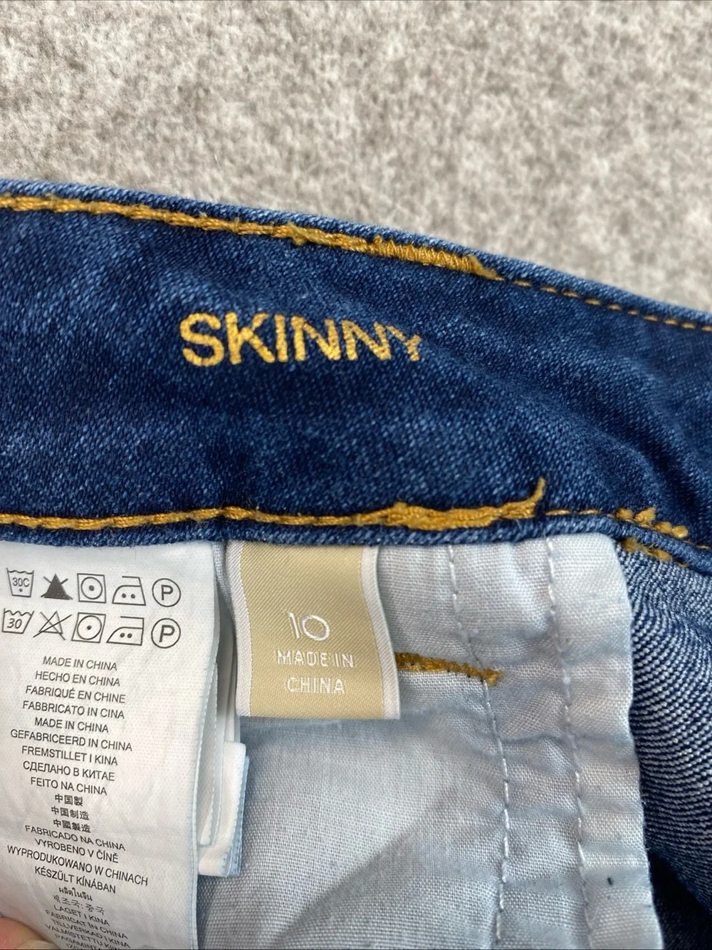 Michael Kors Skinny Jeans Dark Wash Jeans Womens Size 10 Stretchy mid rise